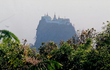 taungzahat monastery.jpg